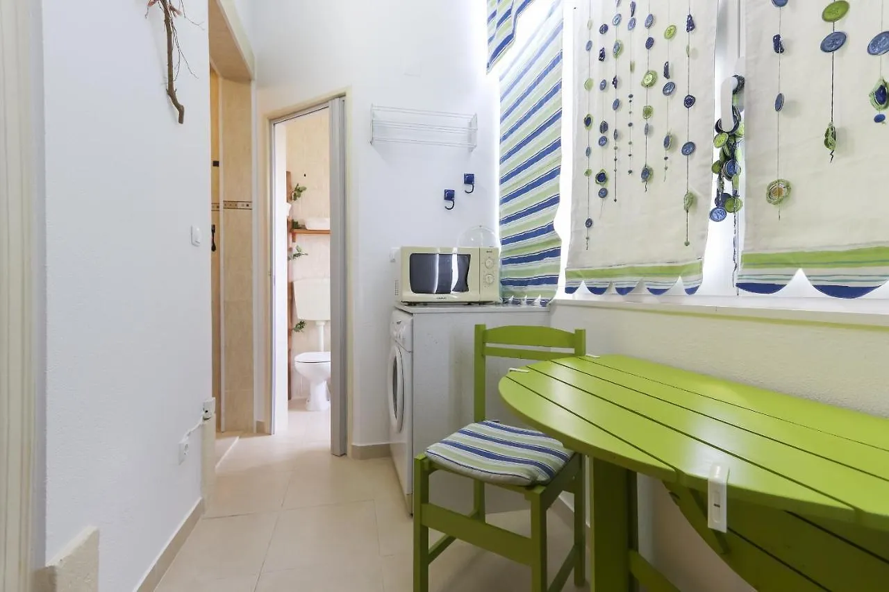 Red Almirante By Homing Apartment Lisbon Portugal